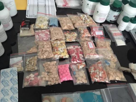Polícia Civil já 

contabiliza 15 prisões e o valor de R$ 500 mil em entorpecentes apreendidos em três cidades gaúchas