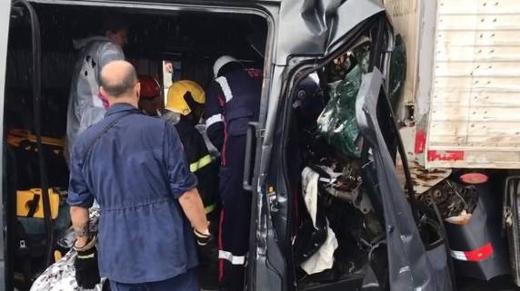 Acidente ocorreu no km 116 da BR-101 por volta das 9h40 desta sexta-feira (26)