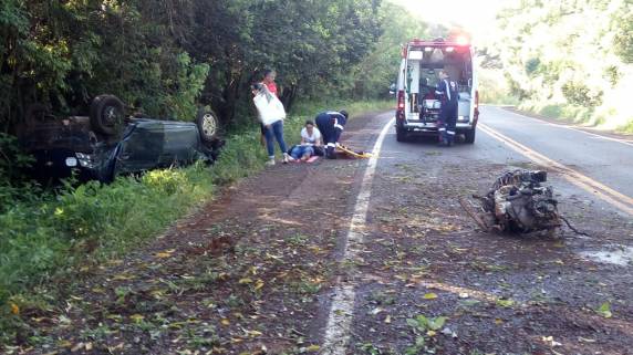 Jovem fica ferido em capotagem de veículo na RS 342 em
Independência - foto 8