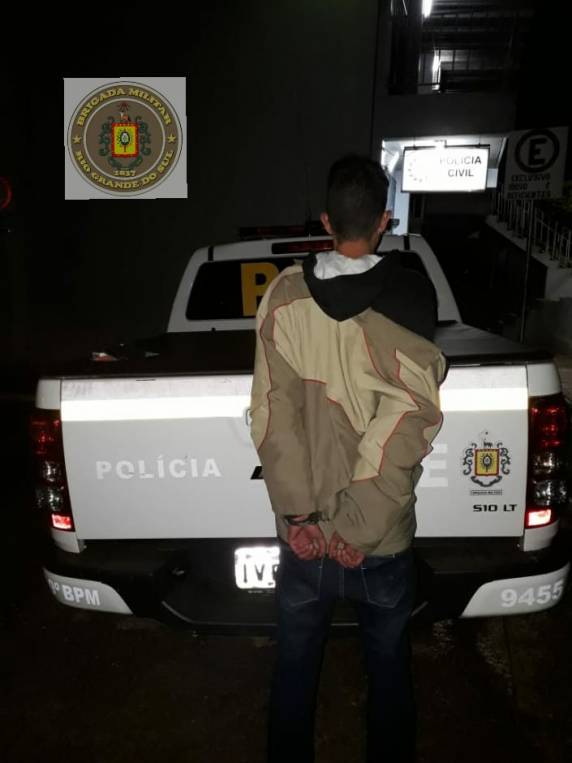 Brigada Militar prende indivíduo por tráfico de drogas em Ijuí - foto 2