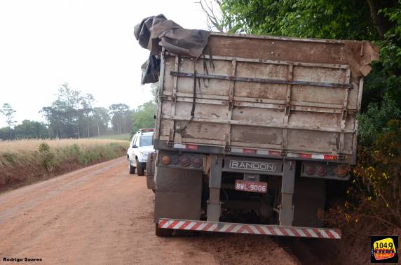 Carreta furtada em Ijuí é abandonada entre Ibirubá e 

Fortaleza dos Valos - foto 3
