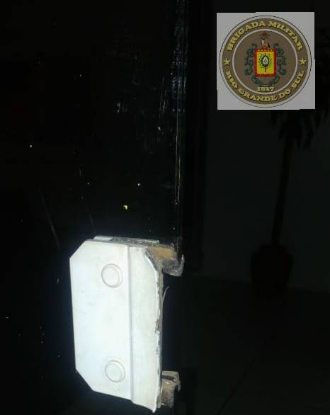Homem é preso depois de furtar salão de
beleza no Centro de Ijuí - foto 3