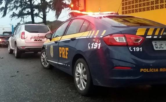 SUV roubada no Paraná e posteriormente clonada é recuperada na BR 101 em Joinville - foto 2