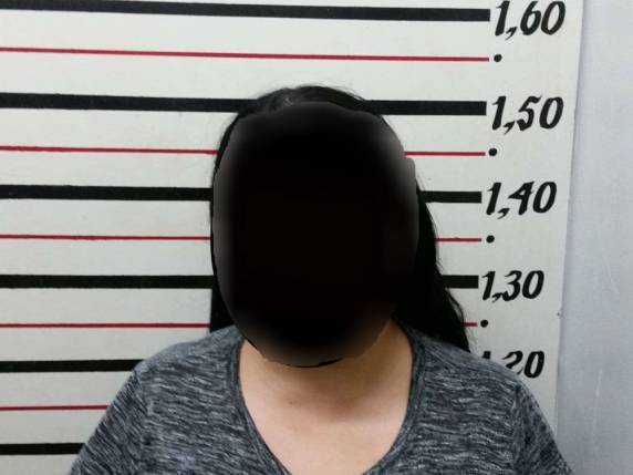 Ela foi presa em flagrante após polícia analisar marcas de agressão em 

criança.