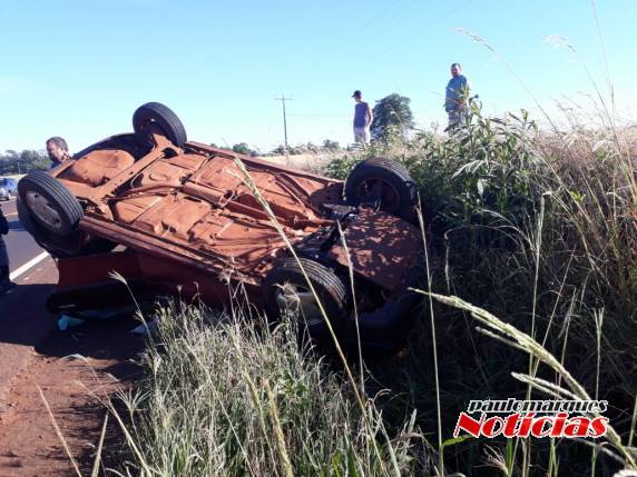 Mulher e criança
ficam feridos após capotagem de veículo na RS 342 em Independência - foto 4