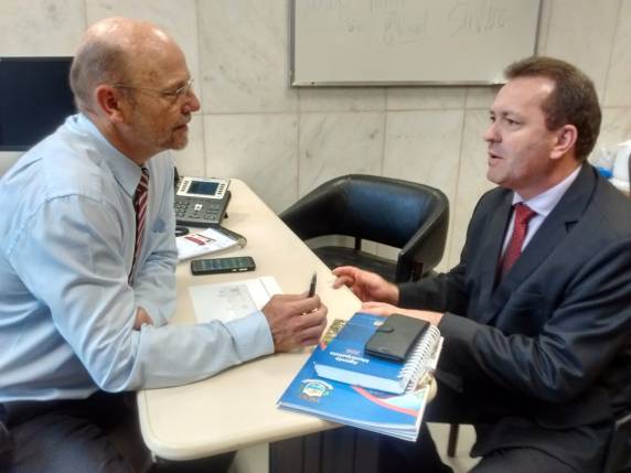 Prefeito Gilberto viaja a Capital Federal em busca de recursos - foto 3
