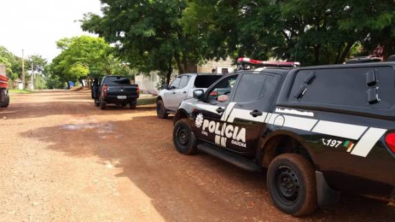 DECRAB desarticula
quadrilha especializada em furto de soja em São Borja e Carazinho - foto 3