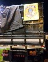 Caminhão com 300 mil maços de cigarros paraguaios é flagrado na BR 101 em Paulo
Lopes - foto 3