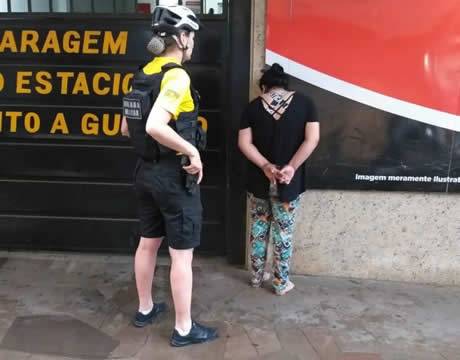 BM prende quadrilha que furtava roupas de lojas no centro de Passo Fundo - foto 2