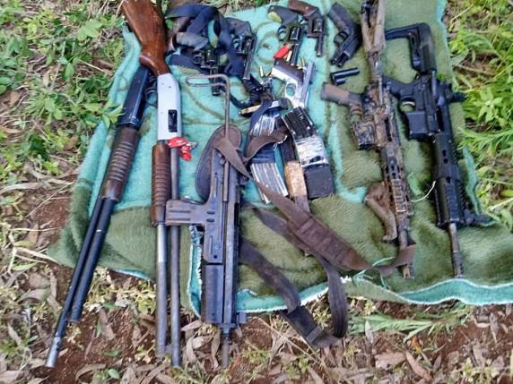 Seis assaltantes de agências bancárias em Ibiraiaras são mortos em confronto com equipes da polícia - foto 6