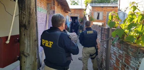 PRF participa de Operação de combate ao tráfico em Santiago - foto 4