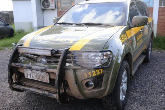 Policiais suspeitaram que grupo iria atacar um banco; um adolescente foi 

apreendido na ação