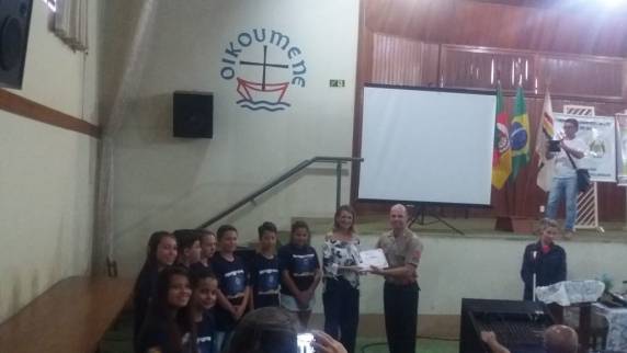 Solenidade marcou formatura do Projeto Bombeiro na Escola, em
Três de Maio - foto 6