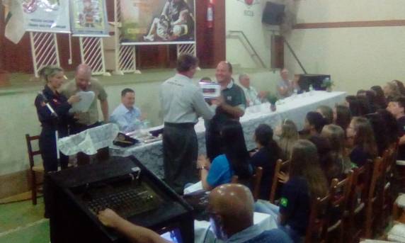 Solenidade marcou formatura do Projeto Bombeiro na Escola, em
Três de Maio - foto 9