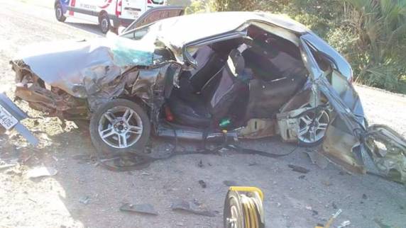Acidente entre carro e caminhão bloqueia RS 223 em
Ibirubá - foto 4