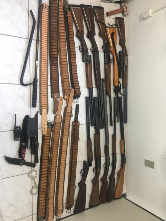 Após assalto a residência, BM
realiza buscas com helicóptero no interior de Caxias do Sul - foto 4