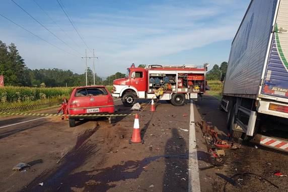 Motorista morre em colisão frontal com caminhão na RSC-287 - foto 2