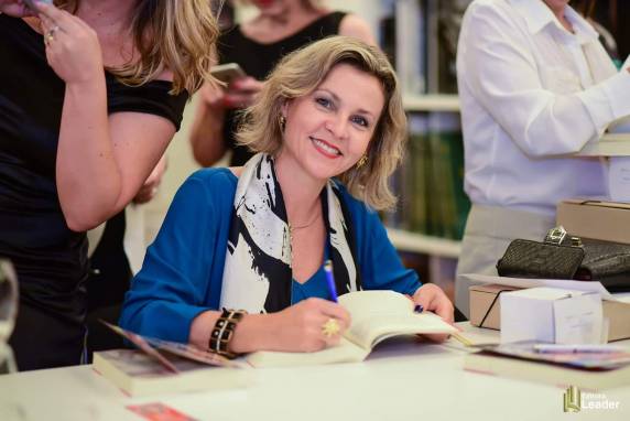 Entrevista com Arlete Salante, sobre o
livro Mulheres Antes e Depois dos 50 - foto 2
