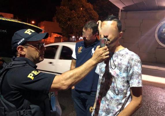 Início da Operação Rodovida em SC flagra 74 motoristas embriagados em apenas seis
horas - foto 3