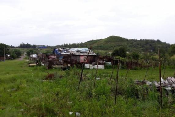 Temporal e ventos fortes causam estragos em
municípios do RS - foto 4