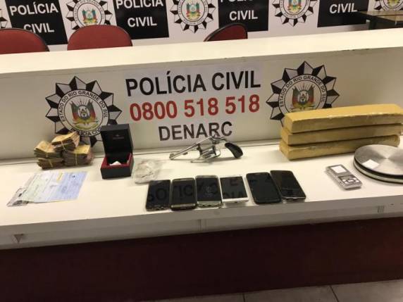 Esquema foi descoberto pela Polícia Civil, que nesta 

terça-feira deflagrou operação contra tráfico e roubo de veículos