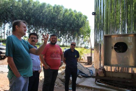 Prefeito Municipal de Três de Maio realiza visita a obras no município - foto 6