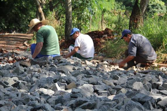 Prefeito Municipal de Três de Maio realiza visita a obras no município - foto 2