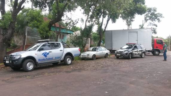 Polícia apreende 79 aparelhos de ar condicionado contrabandeados em Santo 

Ângelo - foto 2