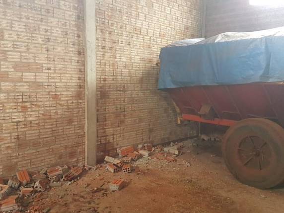 Vento forte provoca danos materiais no interior de Três de Maio - foto 3