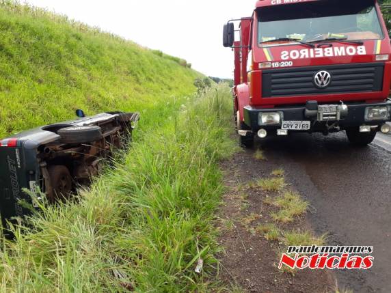 Jovem fica ferida em saída de pista na BR 472
em Três de Maio - foto 4