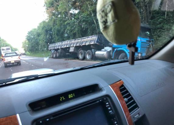 Grave acidente com
mortes na ERS-135 - foto 2