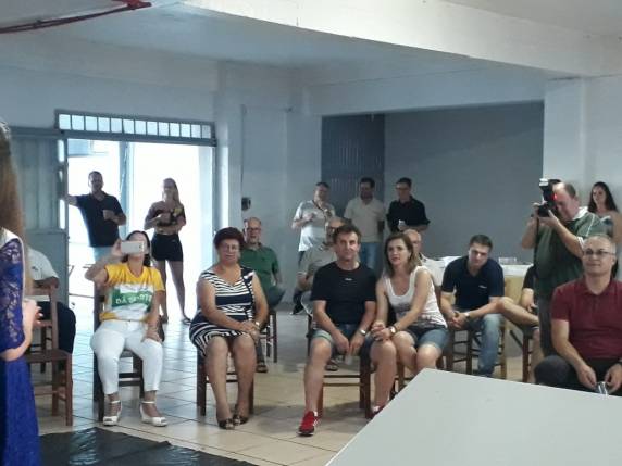 Cliente da Loja Lana é contemplada com a Moto Biz do 

Promocional Minha Compra da Sorte - foto 4