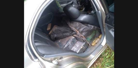 Carregamento de drogas é apreendido em São José do Cedro - foto 3