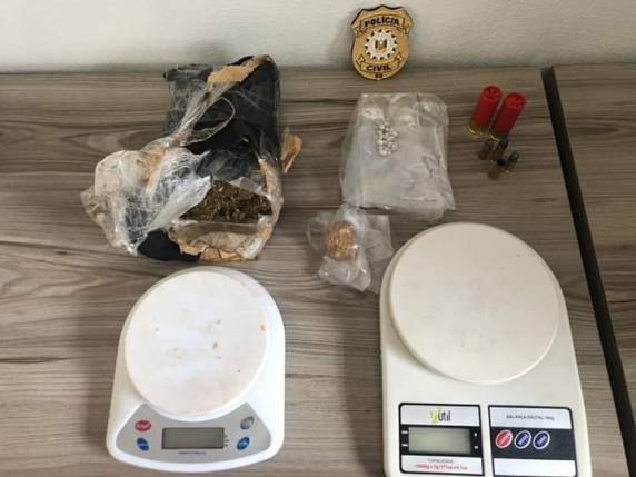 Três homens foram presos e mais de meio quilo de droga apreendida