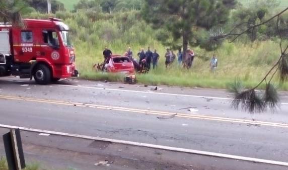 Duas pessoas morrem em colisão frontal na BR-386 - foto 4