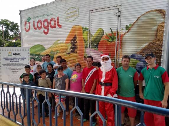 Apae de Três de Maio recebe doações - foto 5