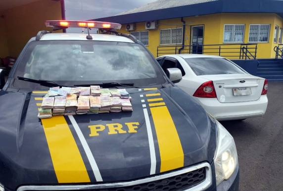 Casal é preso no planalto catarinense com mais de dois milhões de pesos argentinos sem comprovação de origem - foto 5
