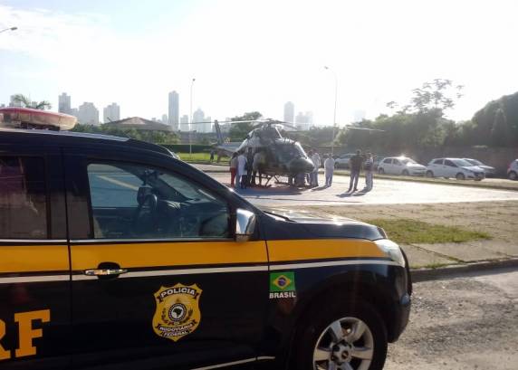 PRF participa de escolta de paciente poli traumatizada de Balneário Camboriú a Blumenau - foto 3
