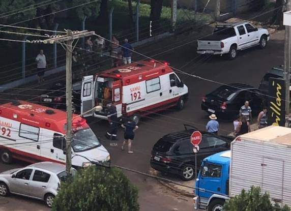 Acidente no centro de Santo Ângelo envolve quatro veículos e deixa uma pessoa ferida - foto 5