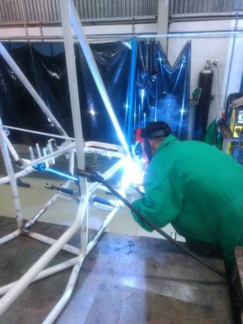Acadêmicos da FAHOR usam as férias para incrementar projeto Baja Sinuelo VI - foto 2