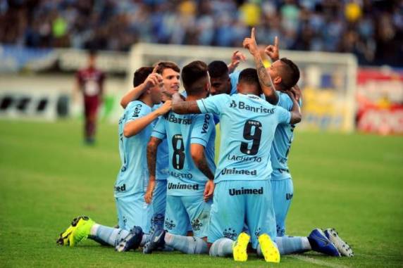 Com quatro goleadas em cinco jogos, time abre a temporada da melhor forma possível