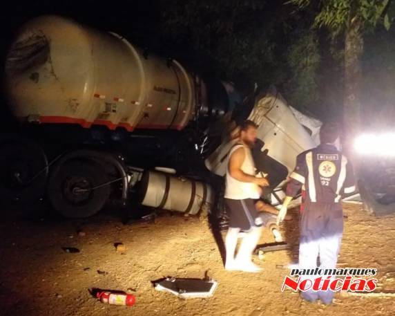 Caminhoneiro morre em saída de pista na RS 344 em Santo Ângelo - foto 3