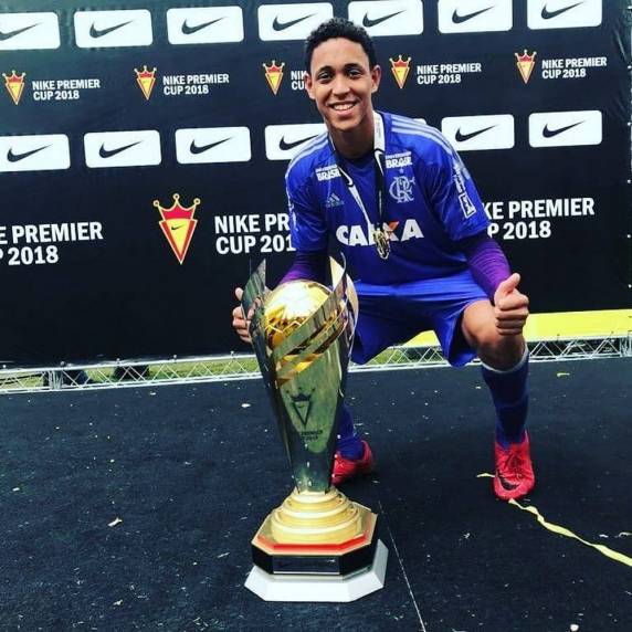 Veja quem são os atletas mortos e feridos no incêndio no Ninho do Urubu, CT do Flamengo - foto 4