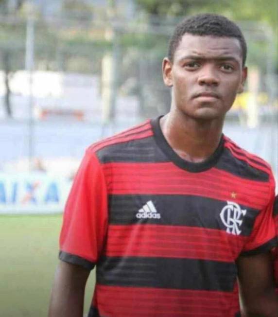 Veja quem são os atletas mortos e feridos no incêndio no Ninho do Urubu, CT do Flamengo - foto 7