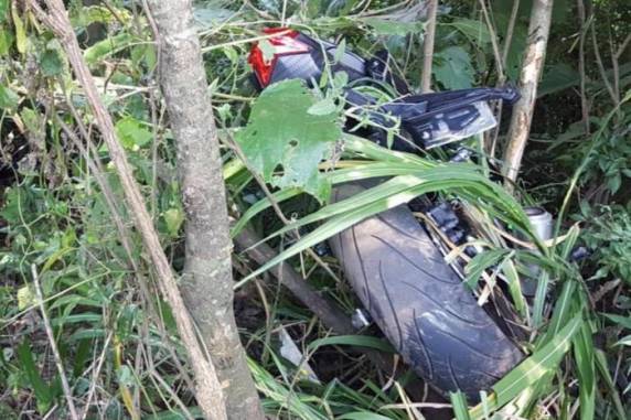 Motociclista morreu no local