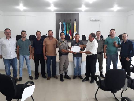 Consepro repassa veículo 0km para a Brigada Militar de Alegria - foto 4