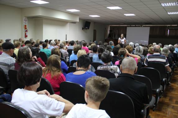 Aulas de hidroginástica: Qualidade de vida para idosos do município - foto 4