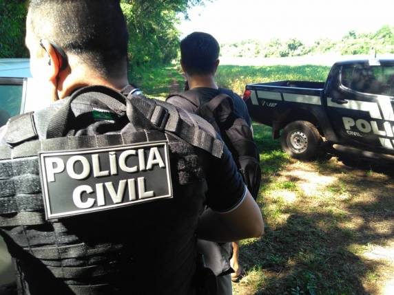 Polícia Civil captura foragido na barranca do Rio Uruguai em Porto Xavier - foto 2