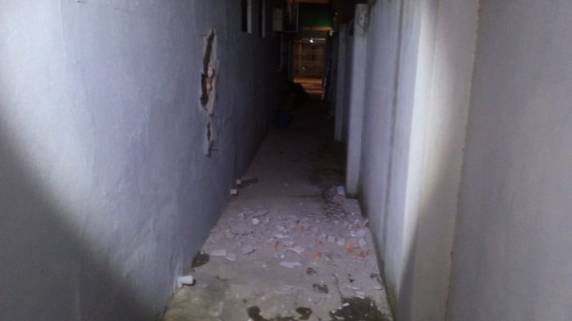 Segundo a Brigada Militar, uma pessoa que passava pelo local foi levada como refém. Ela não se feriu e foi liberada na BR-271, em direção a Encruzilhada do Sul