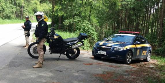 Fiscalização de velocidade e ultrapassagem na BR 282, em Rancho Queimado - foto 4